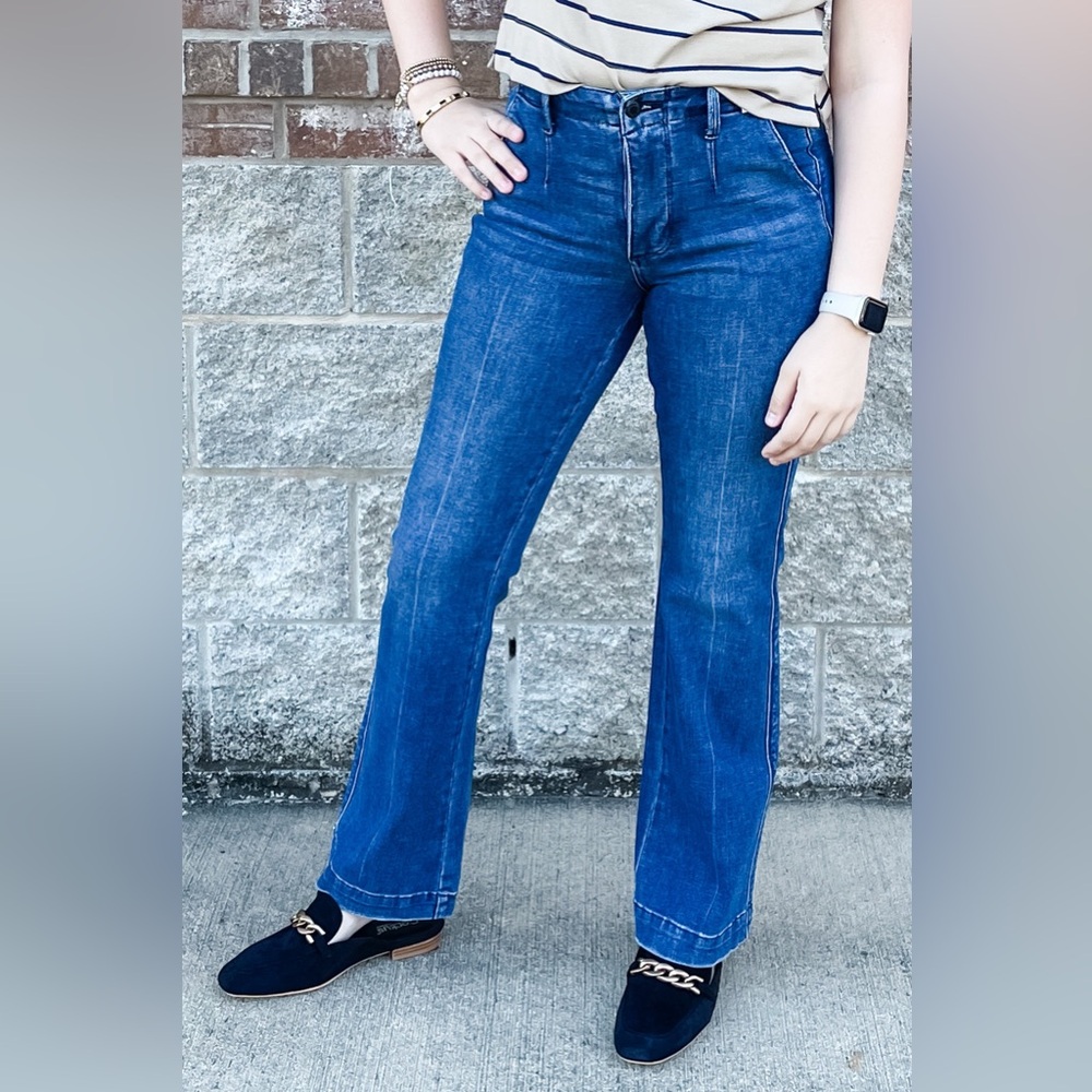 Judy Blue Mid Rise Trouser Bootcut Jeans with Tummy Control JB881052 DK